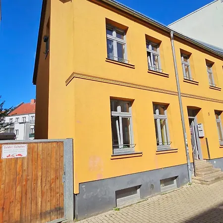 Stilvolle Ferienwohnung Am Stadthafen Schwerin Apartmán