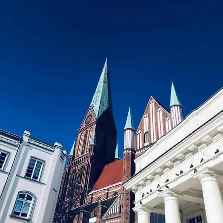 Stilvolle Ferienwohnung Am Stadthafen Schwerin Apartmán *